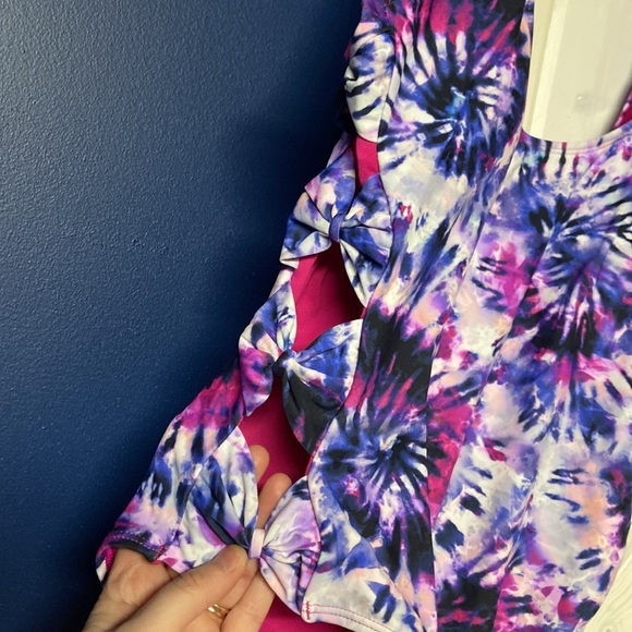 CYN & LUCA Tie Dye One Piece Swim Suit, New Large - Picture 5 of 9